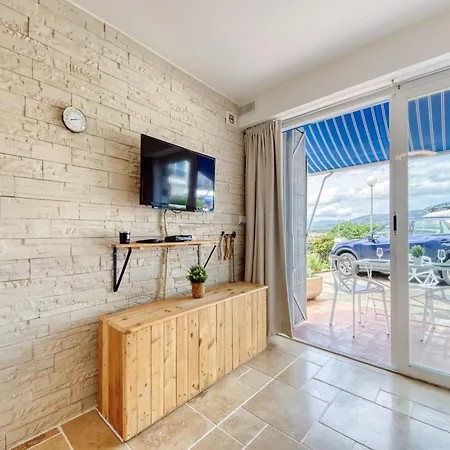 With Balcony Apartment *